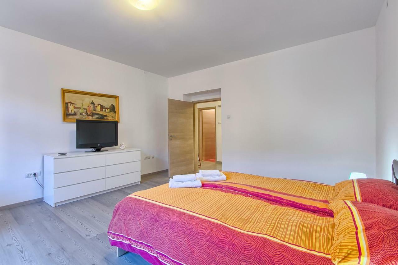 Apartment Spagnolo City Пула Екстер'єр фото